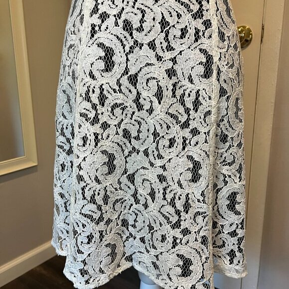 Victoria's Secret Cream Lace Midi Dress with Black Bow, Size 6 - Picture 4 of 16